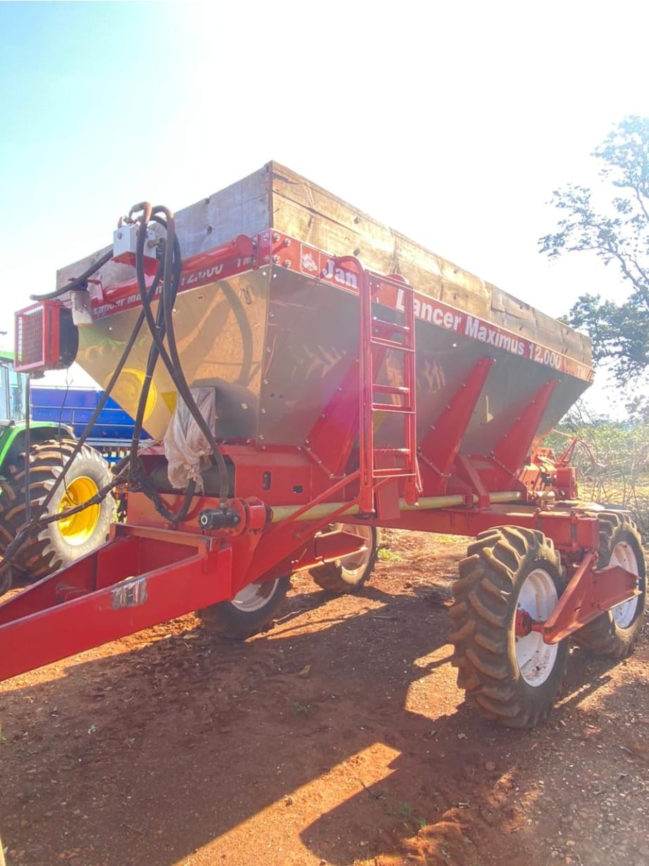 Plantadeira Jan TANKER 12.000 2012 - Imagem 3