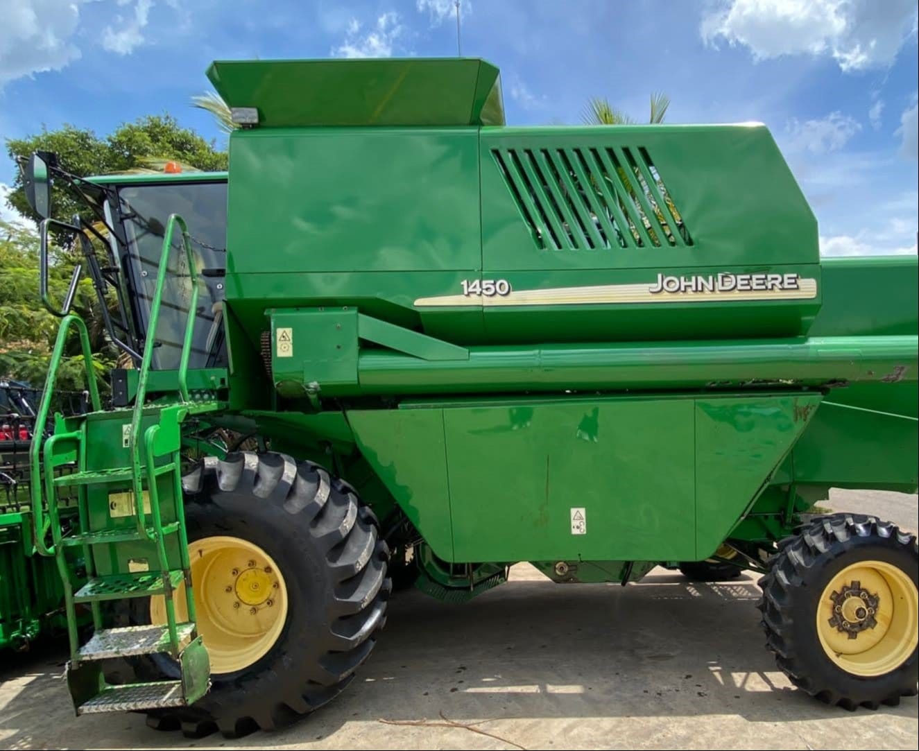 Colheitadeira John Deere 1450 2003 - Imagem 2