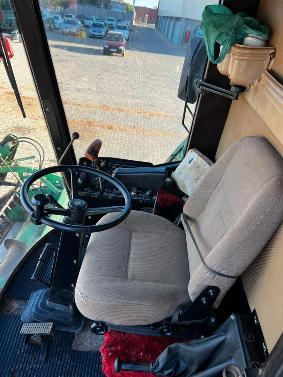 Colheitadeira John Deere JD 1175 2001 - Imagem 9