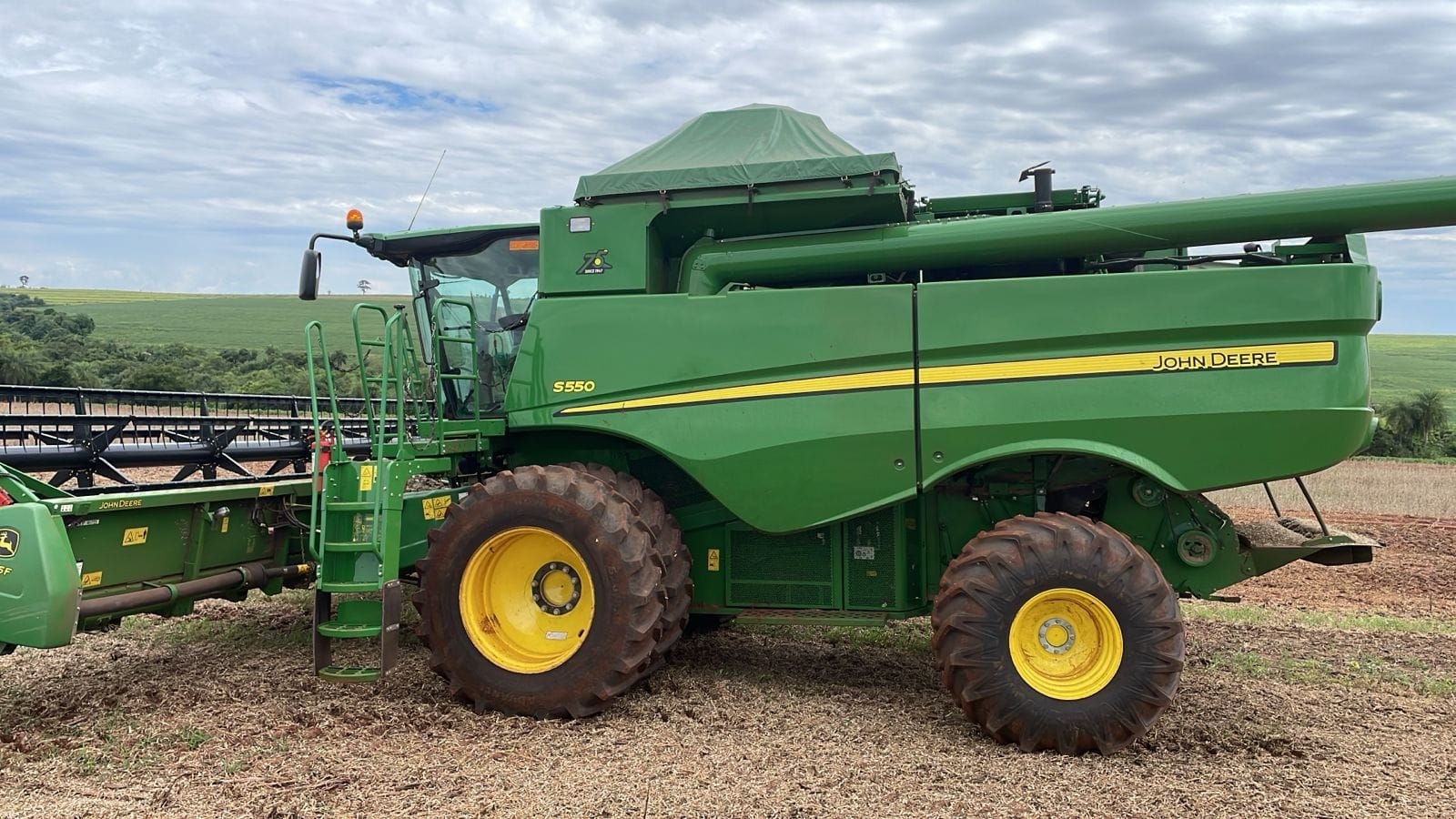 Colheitadeira John Deere S550 2022 - Imagem 2