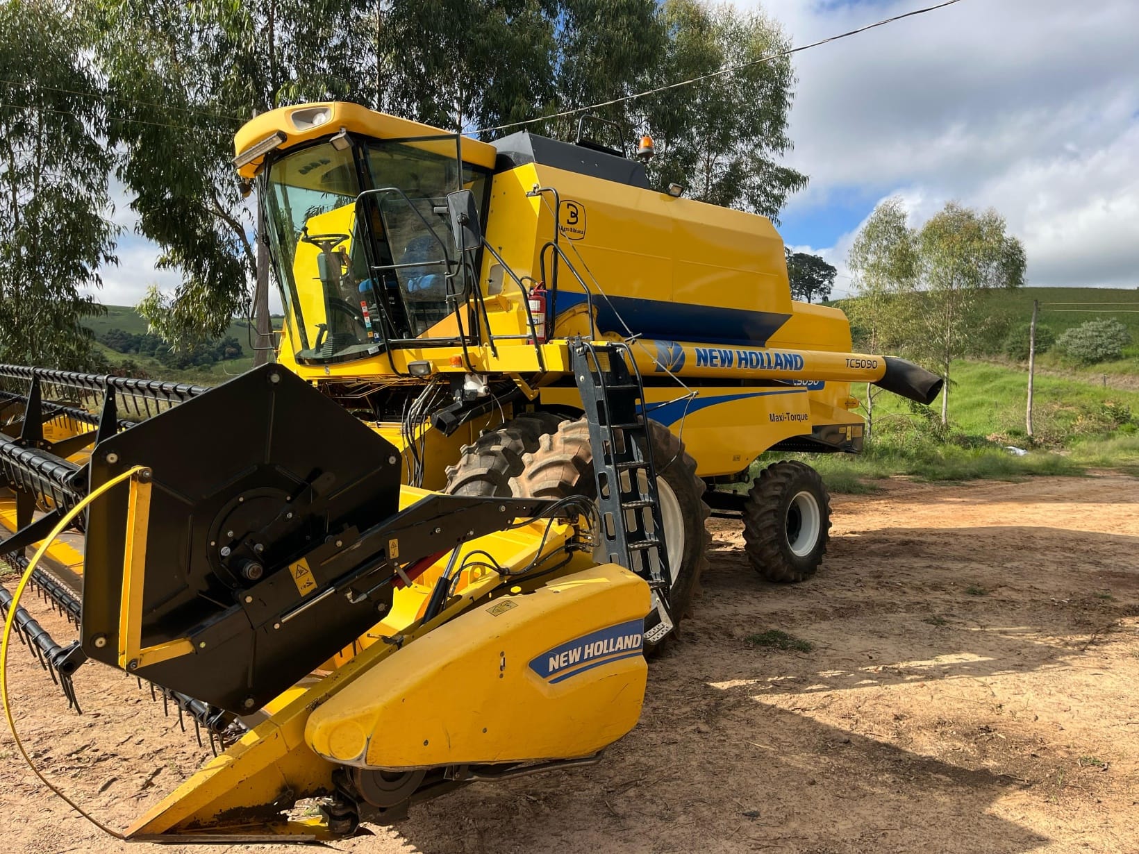 Colheitadeira New Holland TC5090 2019 - Imagem 1