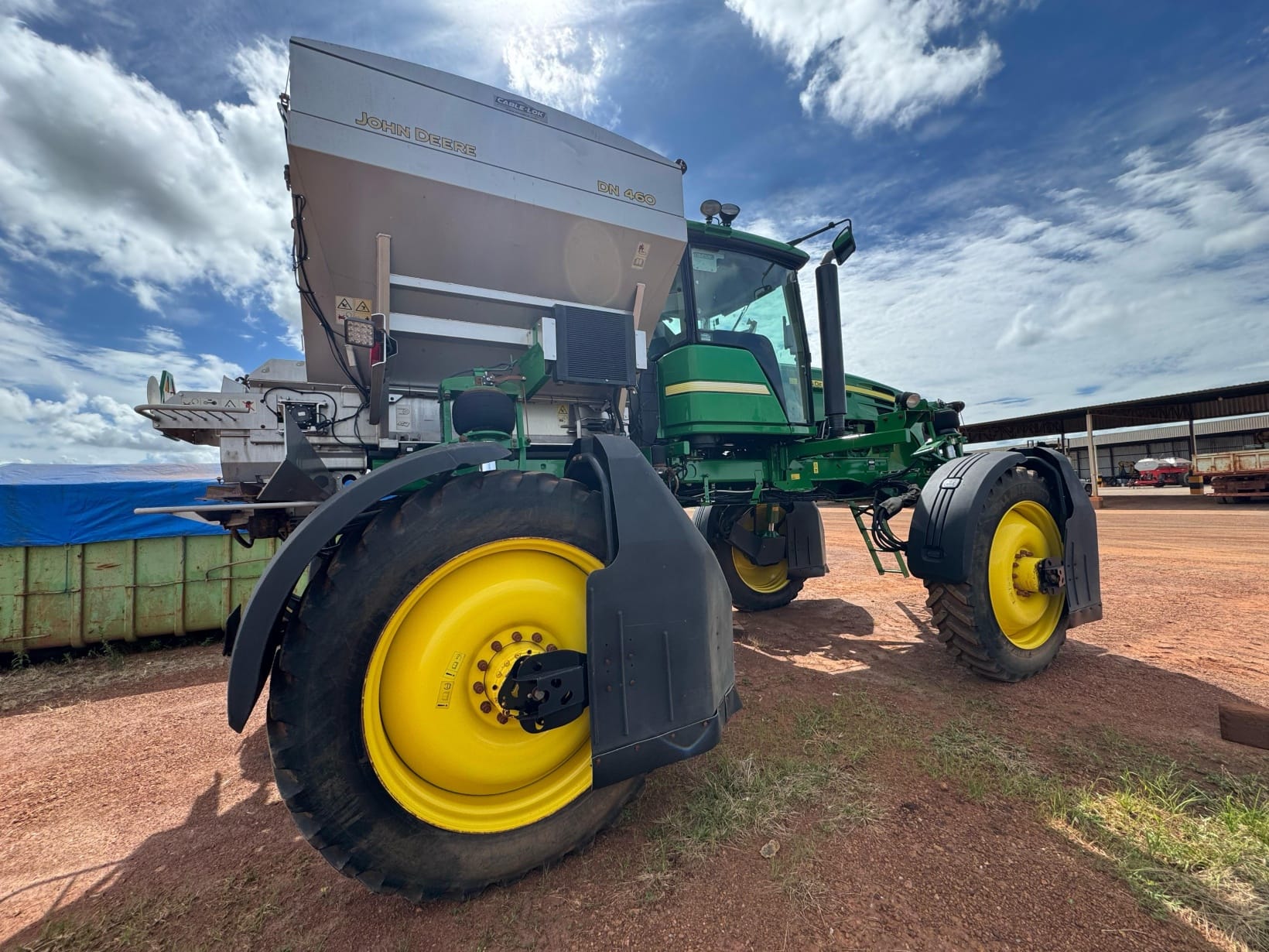Distribuidores Autopropelidos John Deere DN 4040 2022 - Imagem 9