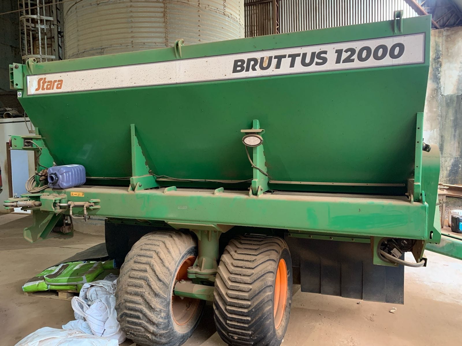 Distribuidor Stara Bruttus 12000 2021 - Imagem 2