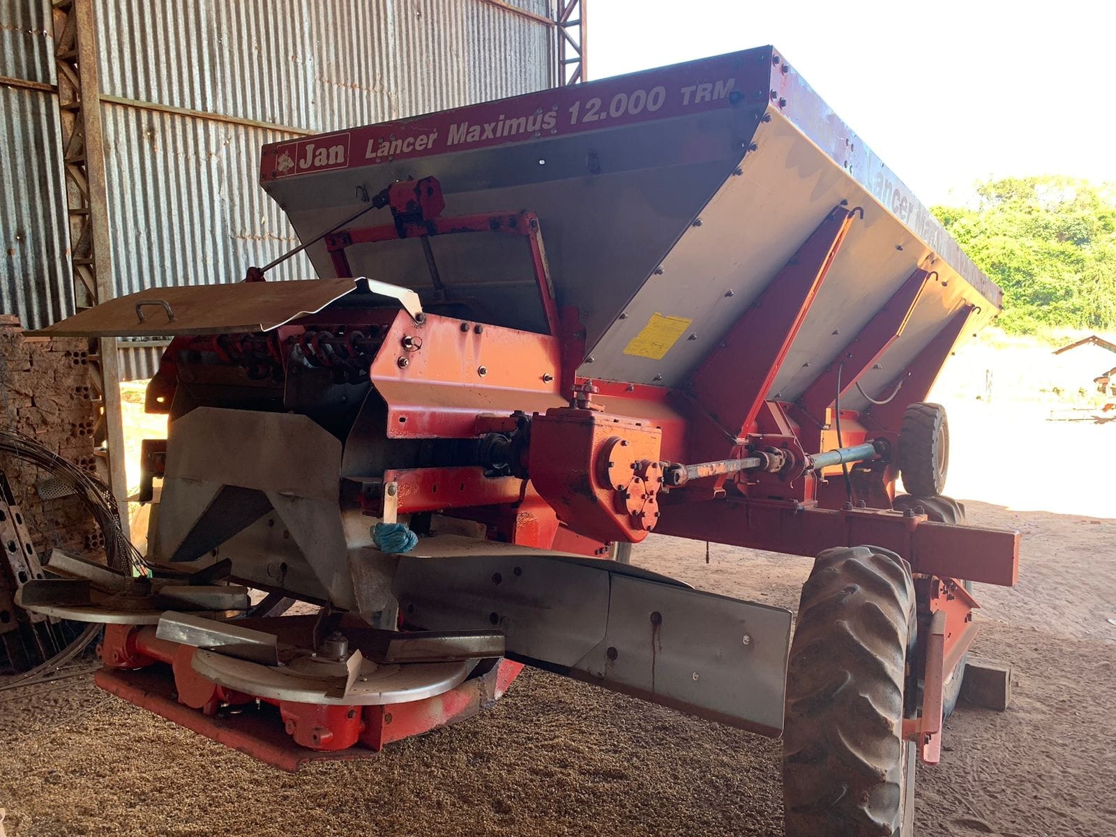 Plantadeira Jan Lancer Maximus 12000 2012 - Imagem 2