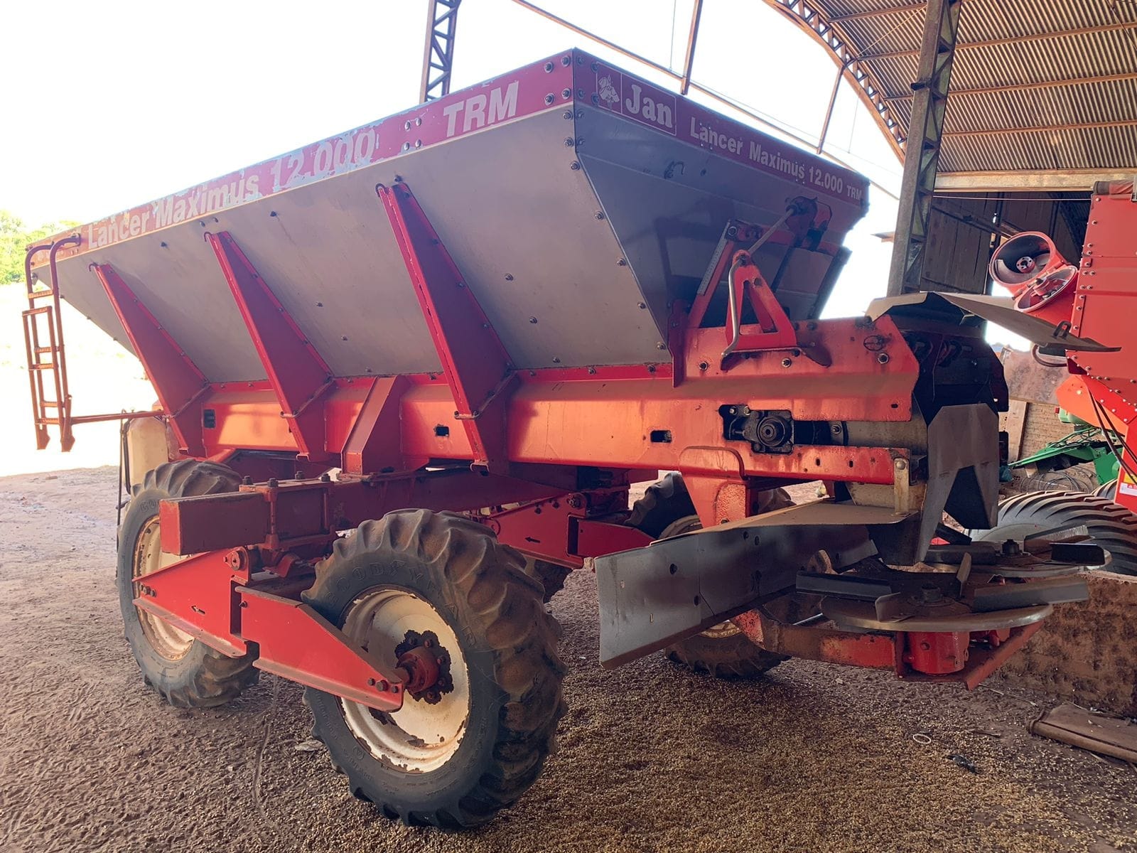 Plantadeira Jan Lancer Maximus 12000 2012 - Imagem 3