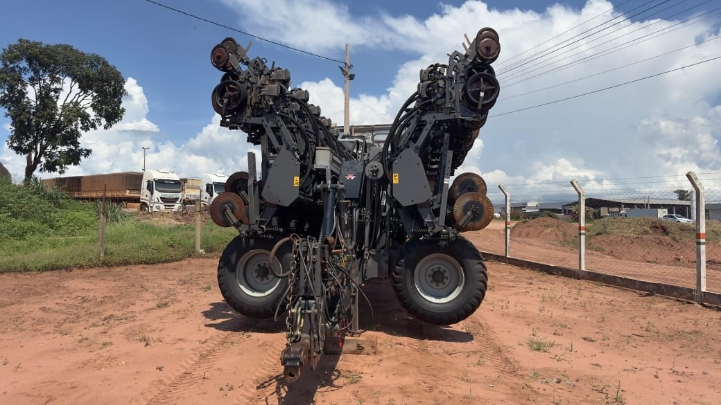 Plantadeira Massey Ferguson momentum 2020 - Imagem 2