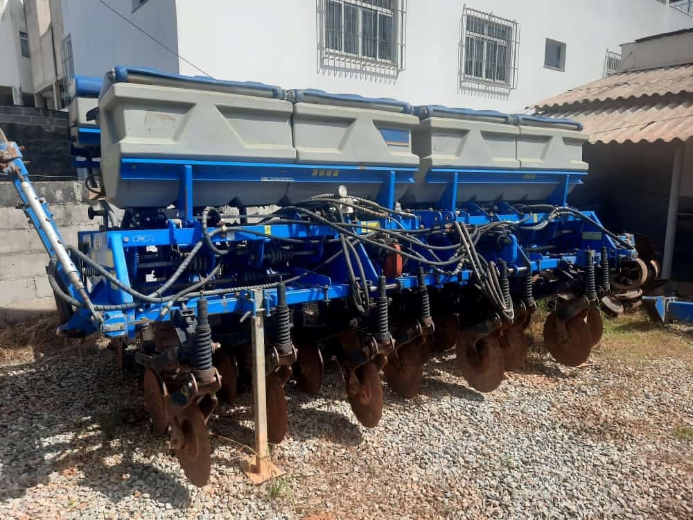 Plantadeira New Holland SOLT09 2013 - Imagem 1