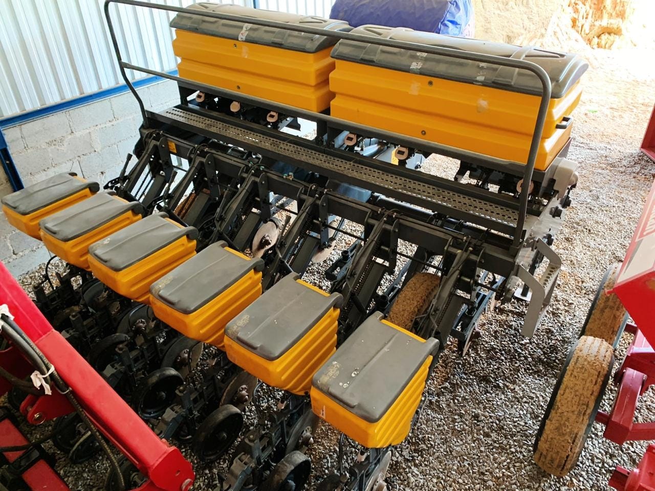 Plantadeira Valtra BP704 2018 - Imagem 3