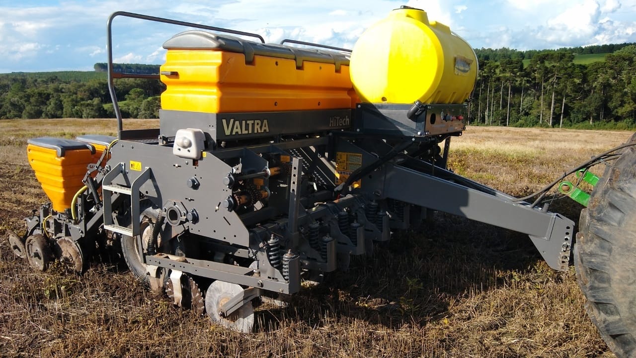Plantadeira Valtra BP905 2023 - Imagem 9