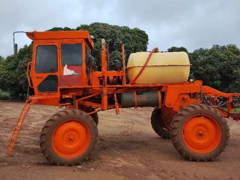 Pulverizador Autopropelido Jacto UNIPORT 2000 2003 - Imagem 1