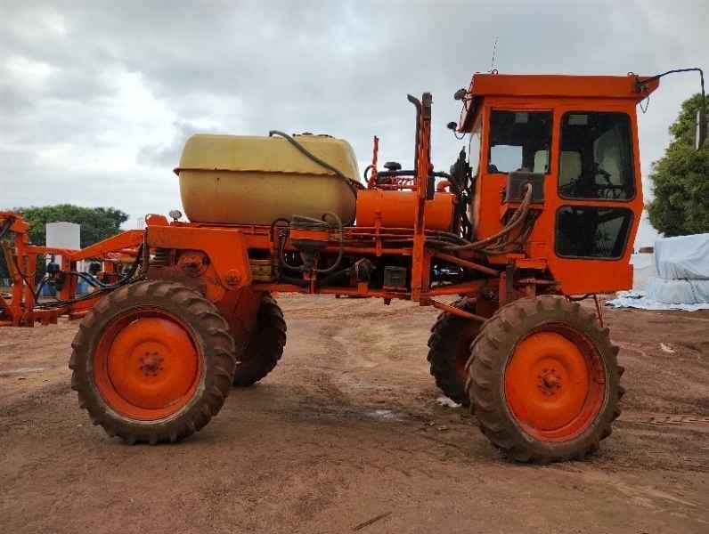 Pulverizador Autopropelido Jacto UNIPORT 2000 2003 - Imagem 2