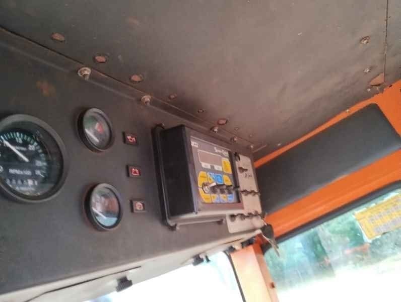 Pulverizador Autopropelido Jacto UNIPORT 2000 2003 - Imagem 7