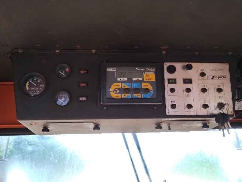 Pulverizador Autopropelido Jacto UNIPORT 2000 2003 - Imagem 12