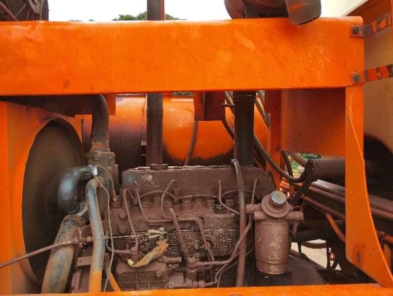 Pulverizador Autopropelido Jacto UNIPORT 2000 2003 - Imagem 13