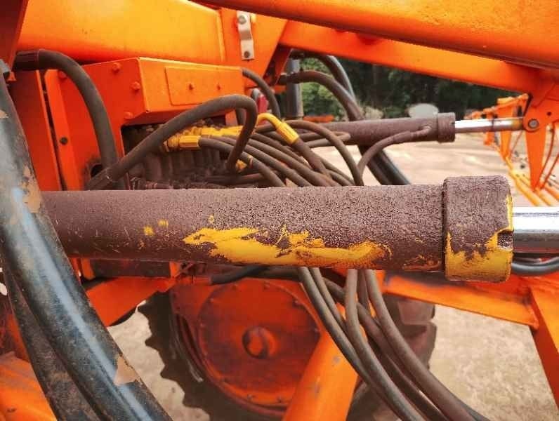 Pulverizador Autopropelido Jacto UNIPORT 2000 2003 - Imagem 17