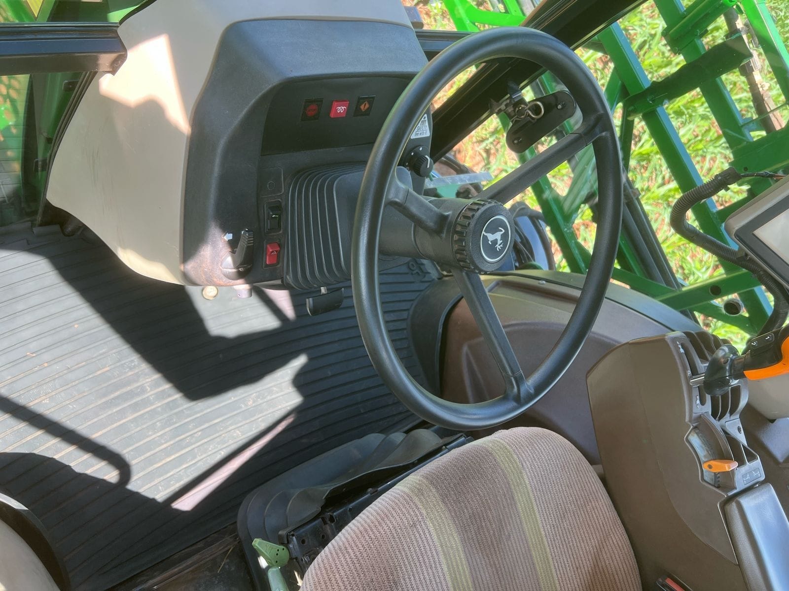 Pulverizador Autopropelido John Deere 4630 2014 - Imagem 9