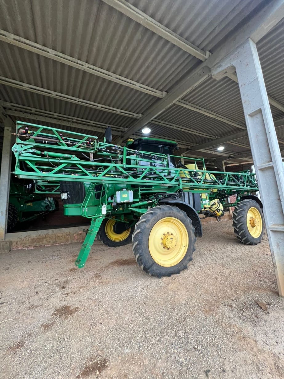 Pulverizador Autopropelido John Deere 4630 2014 - Imagem 1