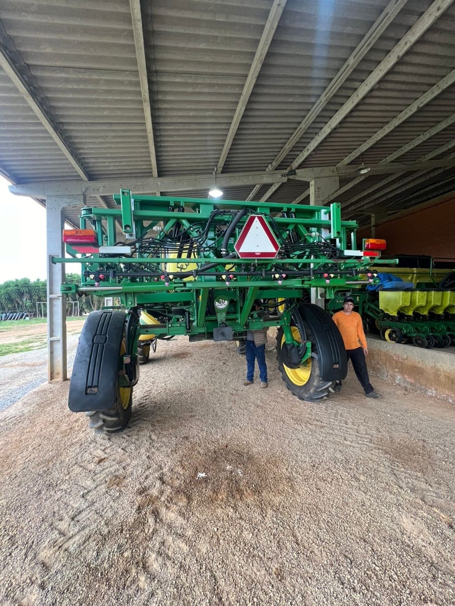 Pulverizador Autopropelido John Deere 4630 2014 - Imagem 2