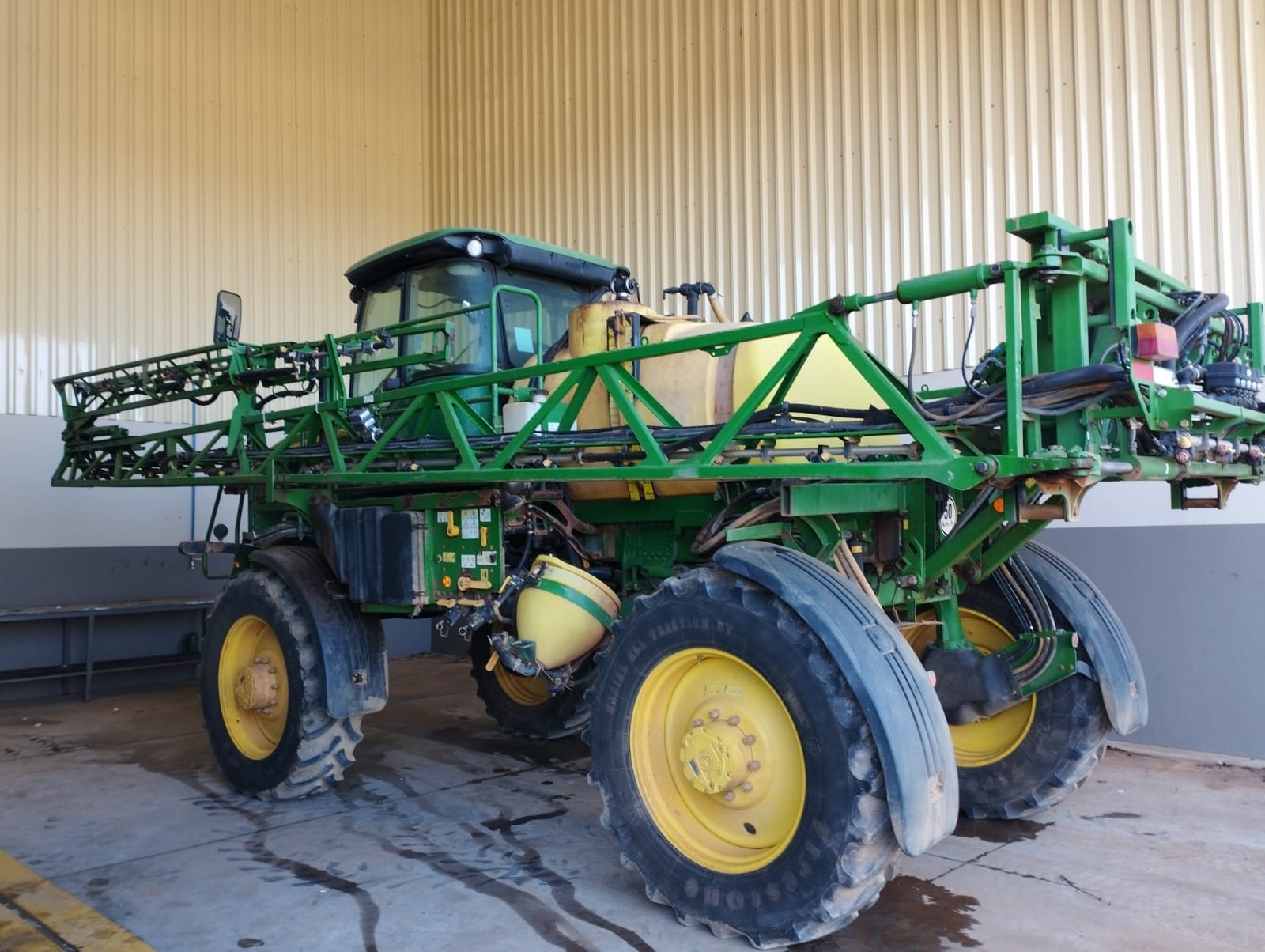 Pulverizador Autopropelido John Deere 4630 2016 - Imagem 11