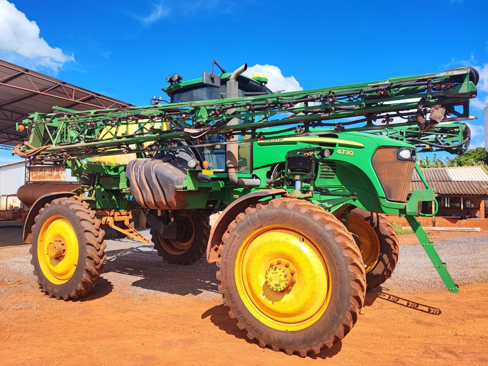 Pulverizador Autopropelido John Deere 4730 2014 - Imagem 1