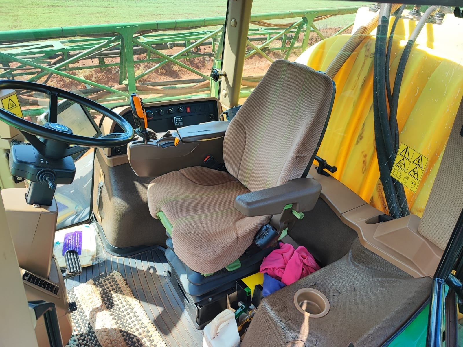 Pulverizador Autopropelido John Deere 4730 2014 - Imagem 12