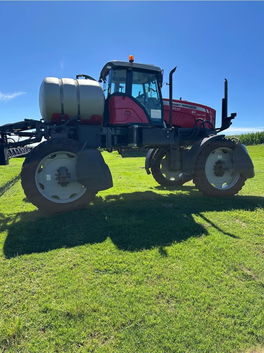 Pulverizador Autopropelido Massey Ferguson MF 9030 2015 - Imagem 3