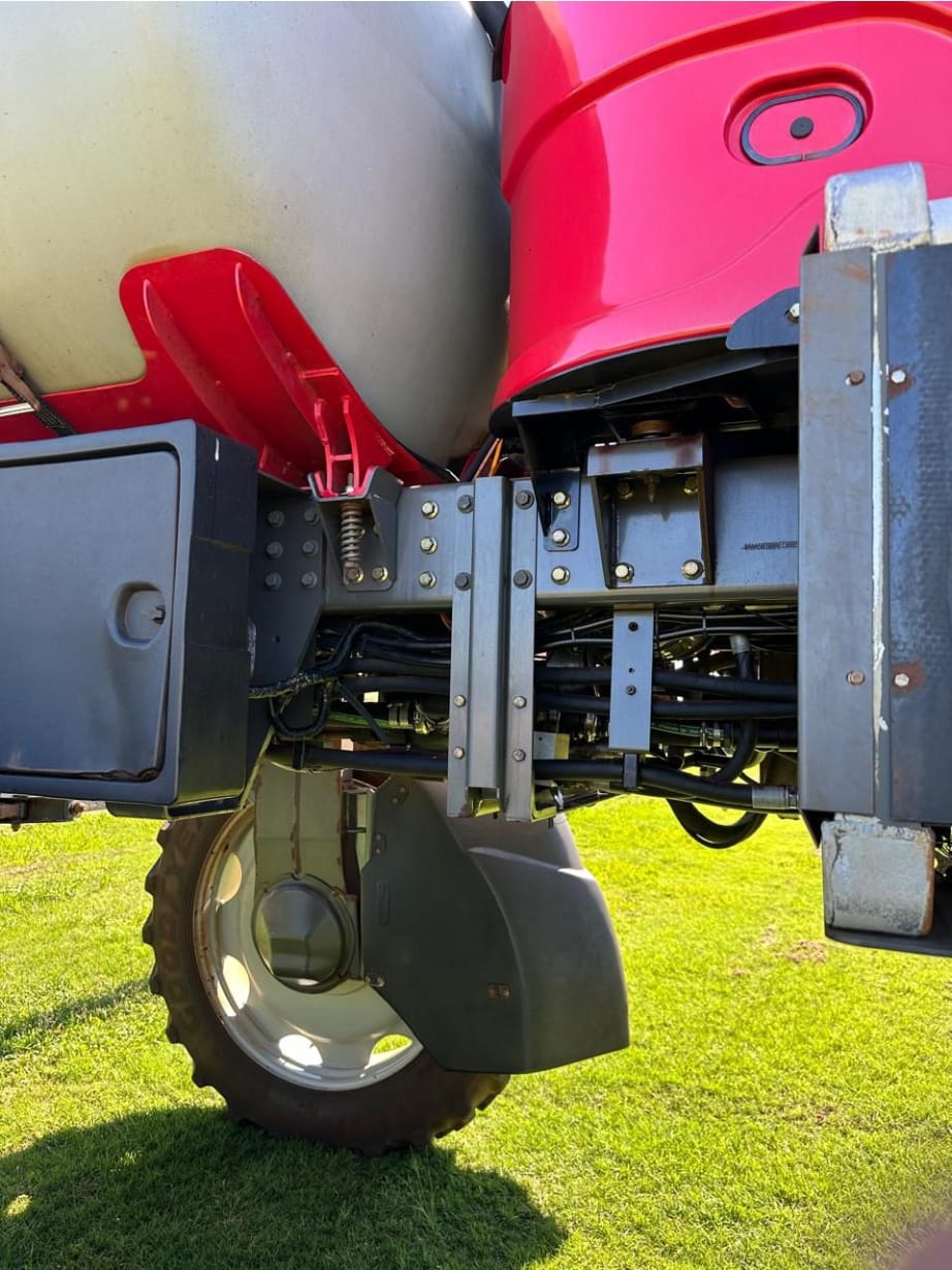 Pulverizador Autopropelido Massey Ferguson MF 9030 2015 - Imagem 4