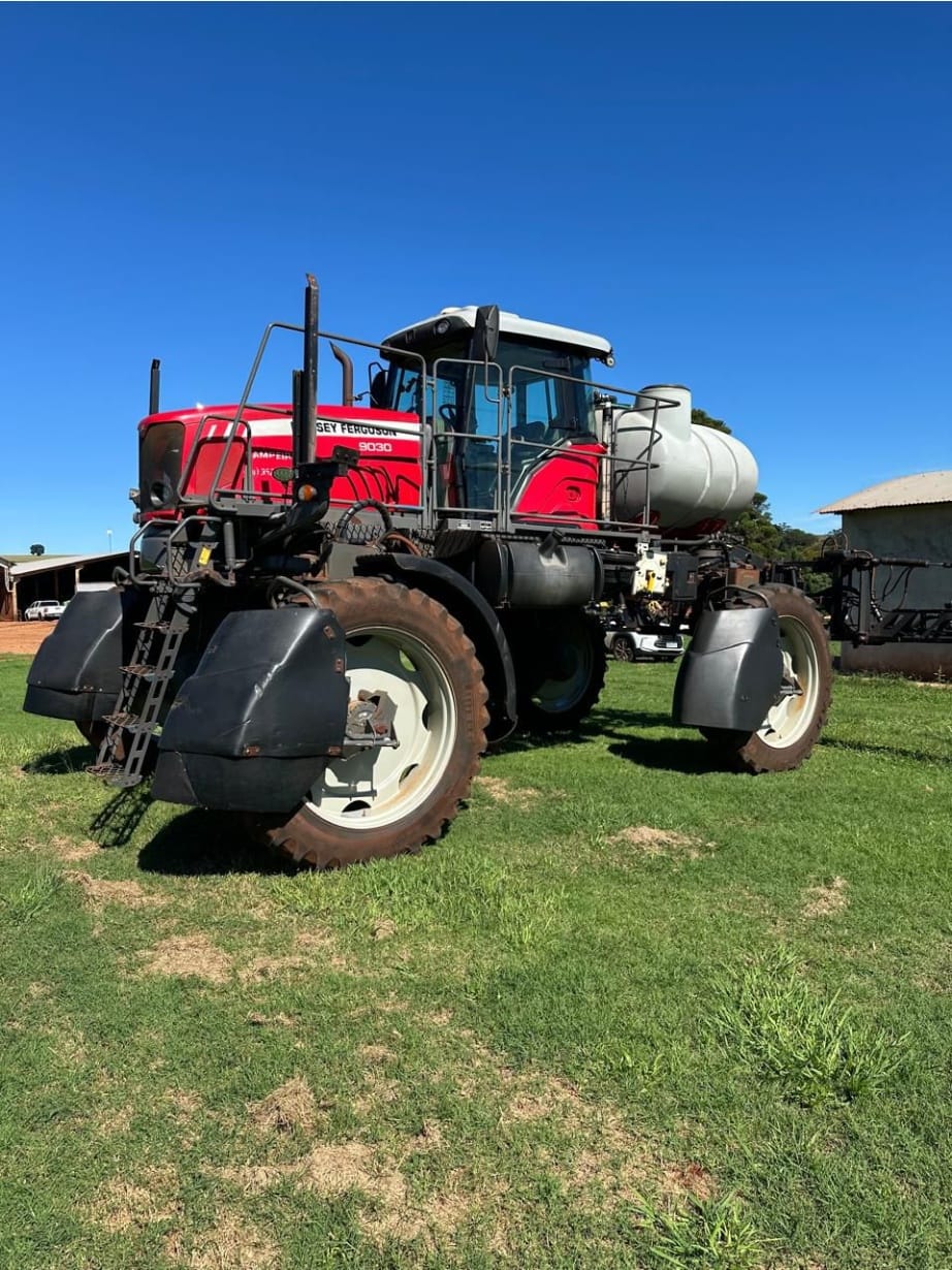Pulverizador Autopropelido Massey Ferguson MF 9030 2015 - Imagem 6