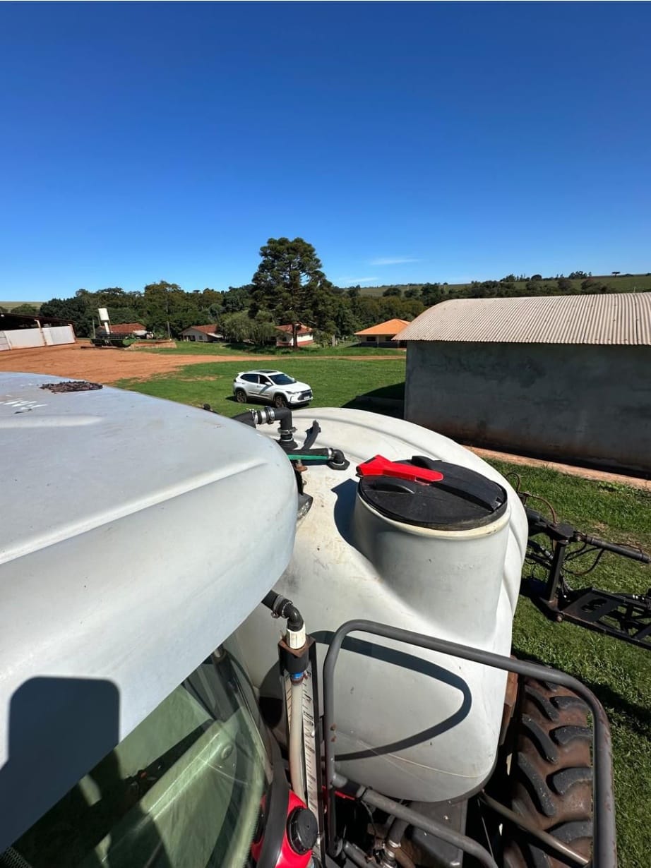 Pulverizador Autopropelido Massey Ferguson MF 9030 2015 - Imagem 10