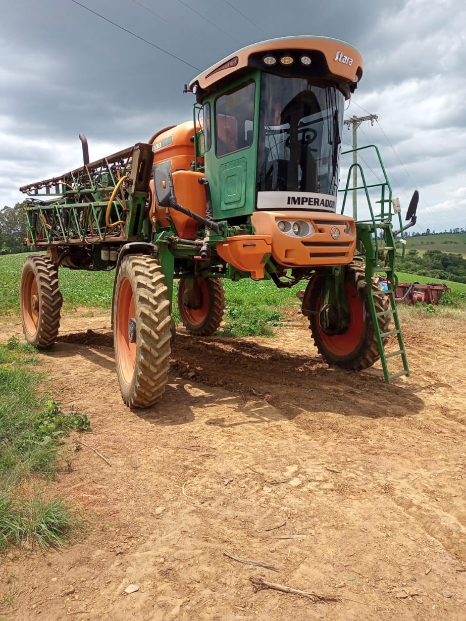 Pulverizador Autopropelido Stara IMPERADOR 3100 2015 - Imagem 2