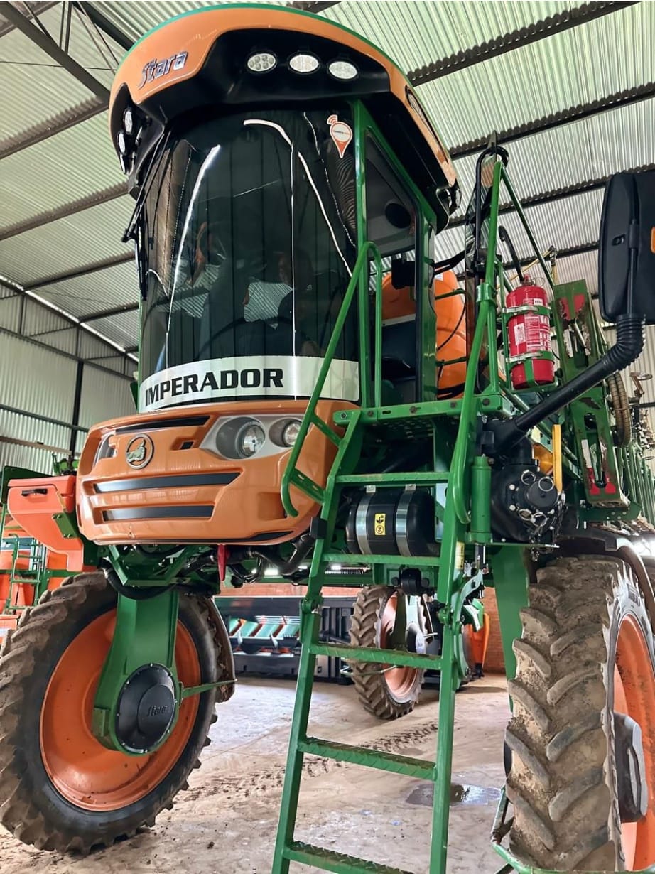 Pulverizador Autopropelido Stara IMPERADOR 3100 2018 - Imagem 3