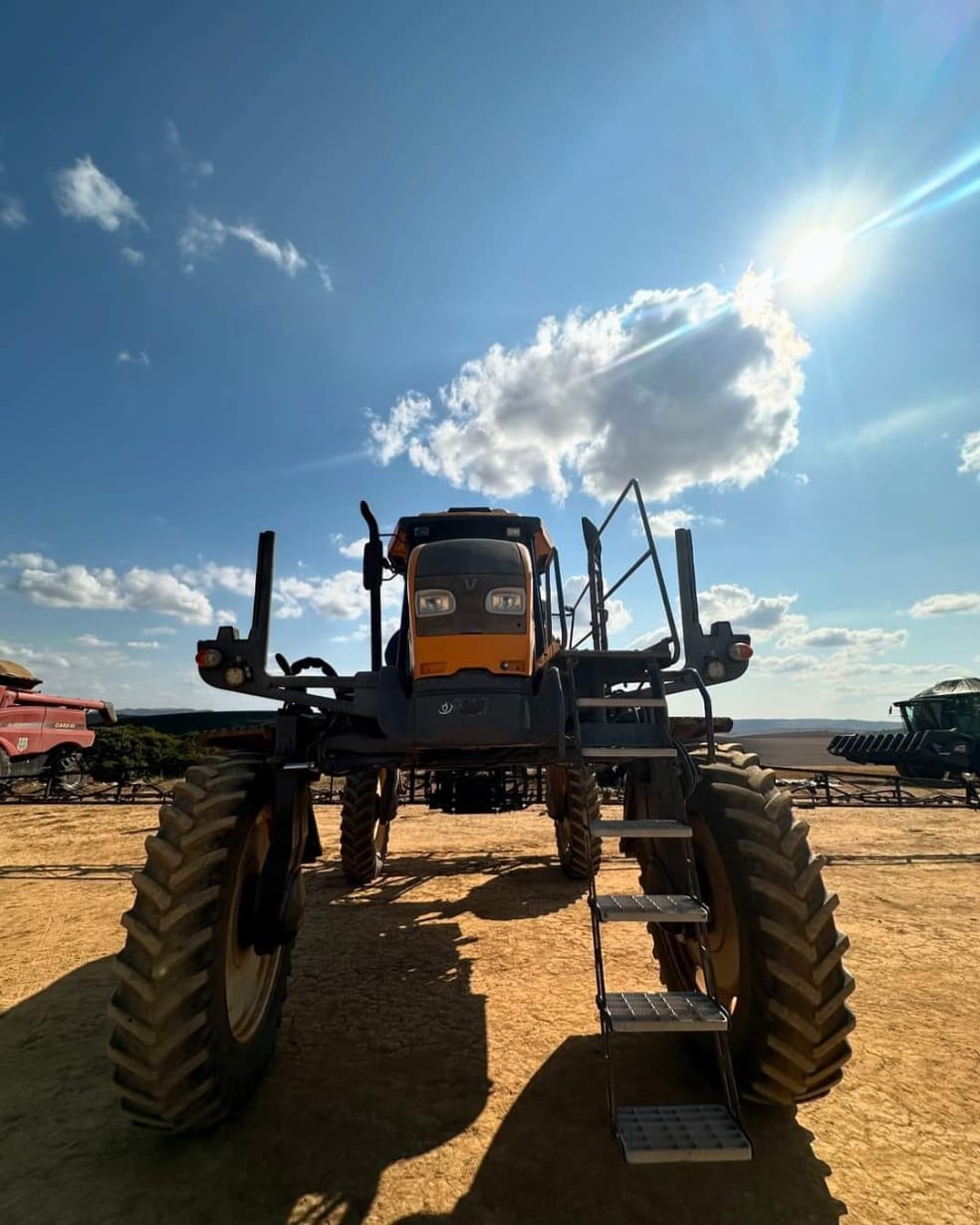 Pulverizador Autopropelido Valtra BS 3020 2016 - Imagem 4