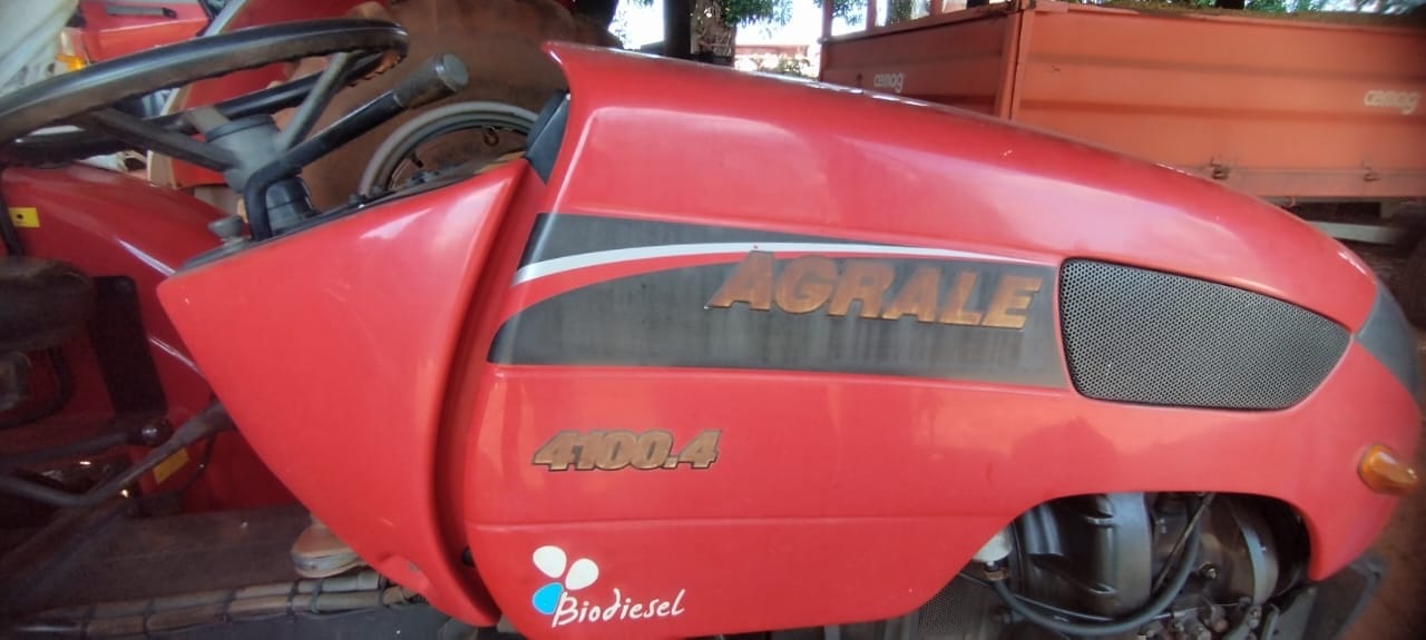 Trator agrícola Agrale 4100 2009 - Imagem 2
