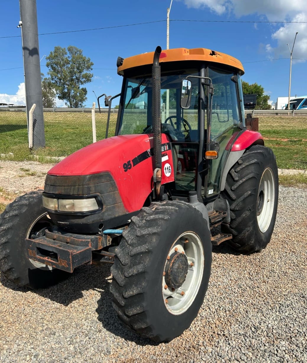 Trator agrícola Case Farmall 95 2009 - Imagem 2