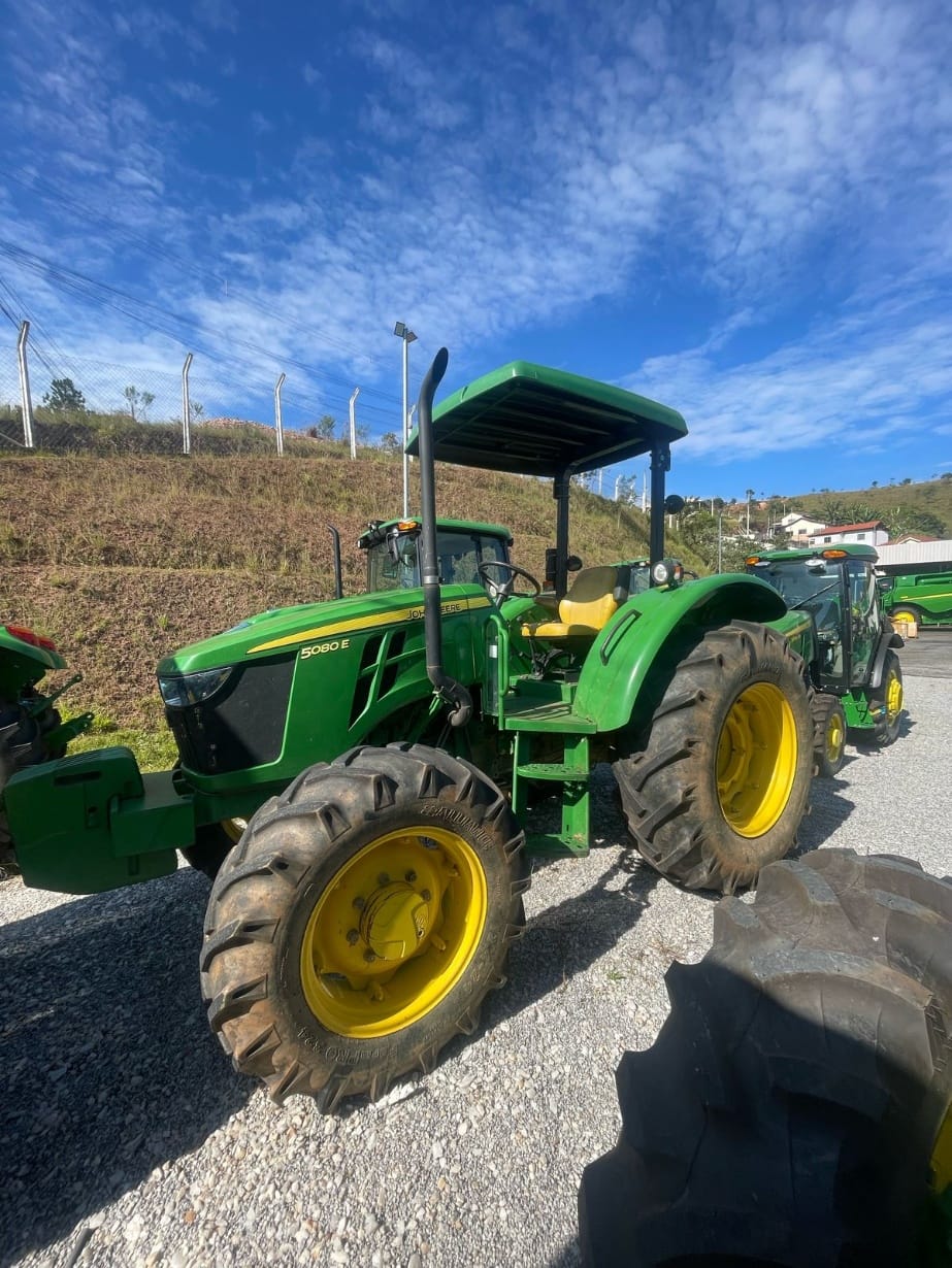 Trator agrícola John Deere 5080E 2023 - Imagem 5
