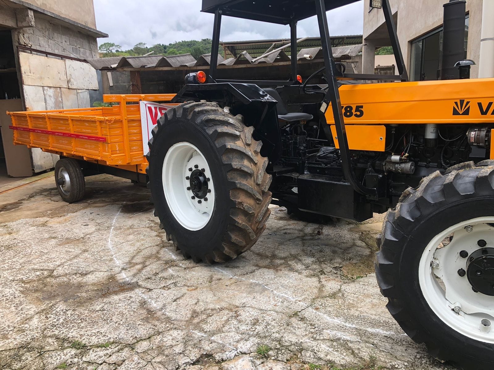 Trator agrícola Valtra 785 2001 - Imagem 17