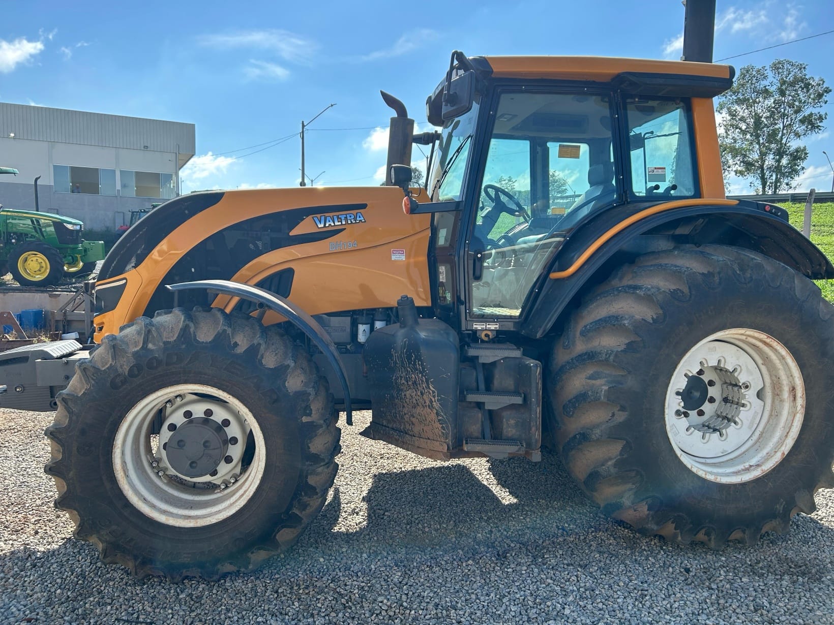 Trator agrícola Valtra BH 194 HiTech 2019 - Imagem 15