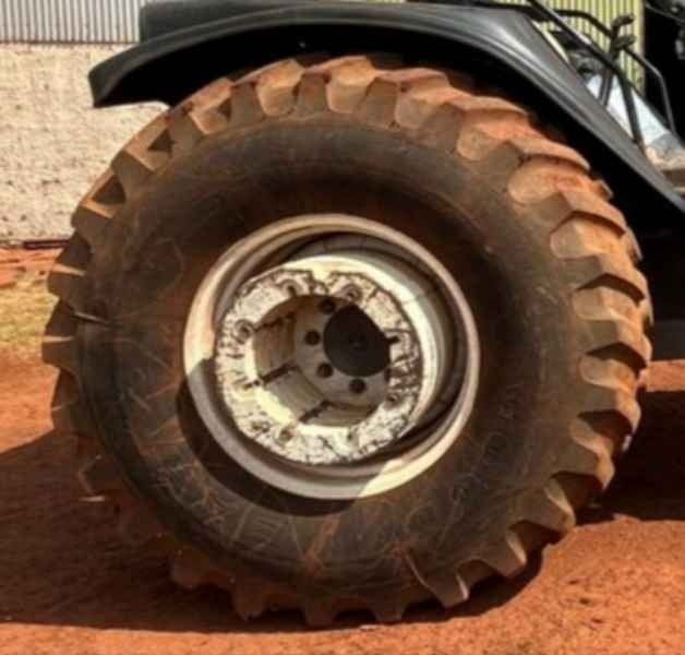 Trator agrícola Valtra Bm 125 2013 - Imagem 7