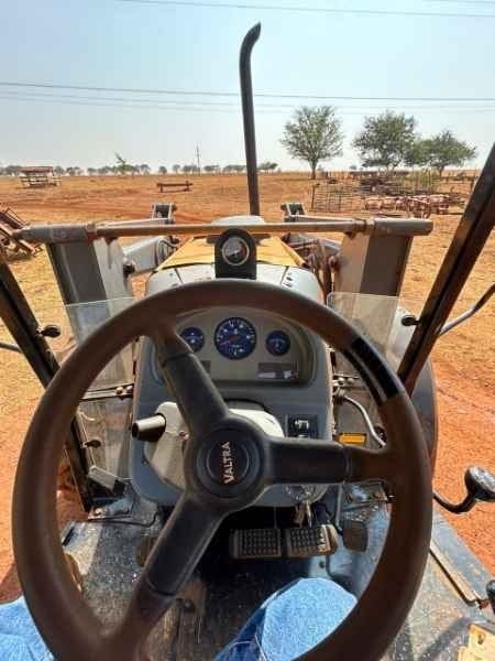 Trator agrícola Valtra Bm 125 2013 - Imagem 8