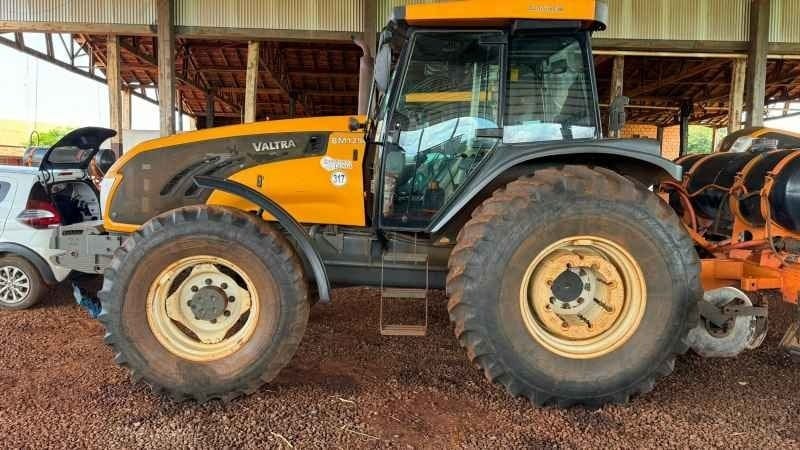 Trator agrícola Valtra Bm 125 2016 - Imagem 4