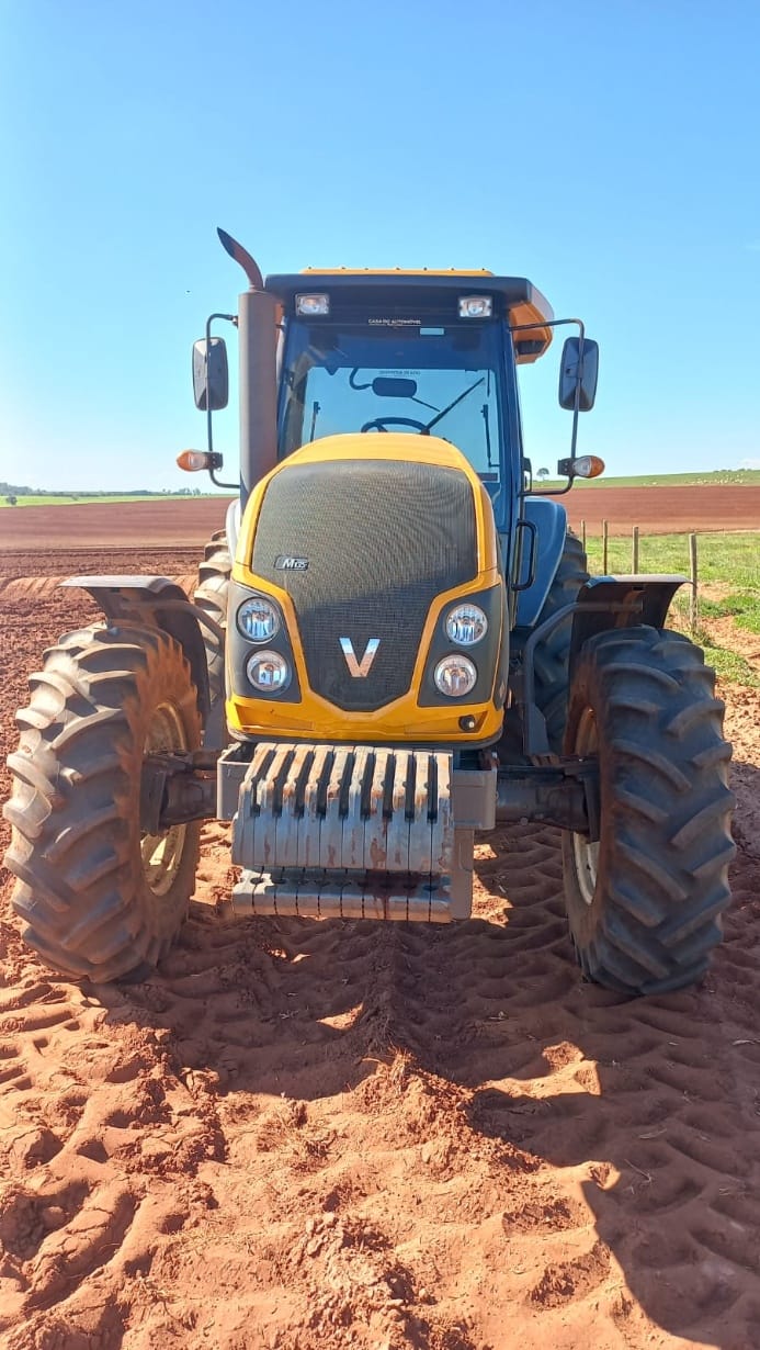 Trator agrícola Valtra BM 135 2023 - Imagem 2