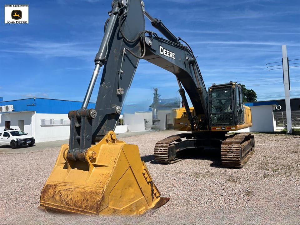 Escavadeira John Deere 350GLC 2021 - Imagem 3