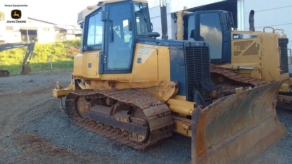 Trator de esteira John Deere 700J 2015 - Imagem 1