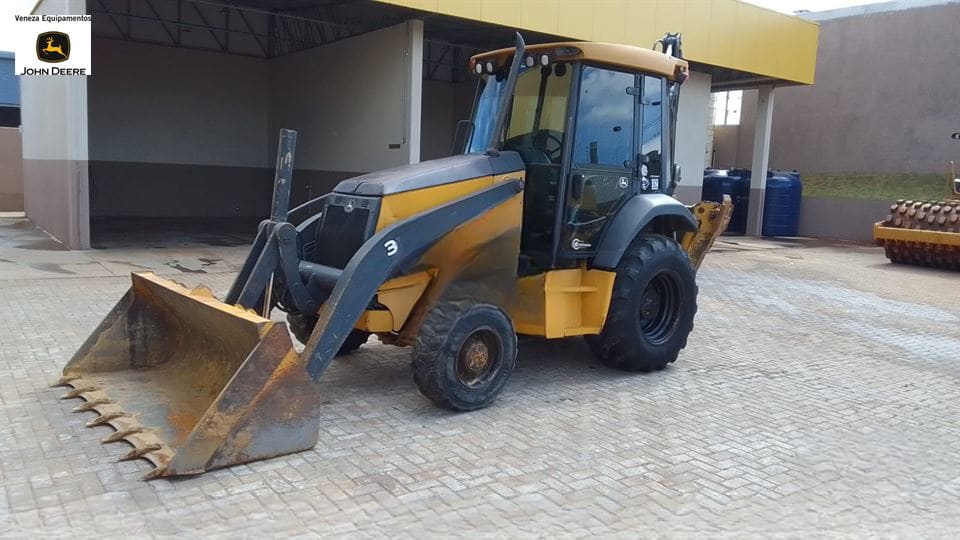 Retroescavadeira John Deere 310K 2014 - Imagem 2