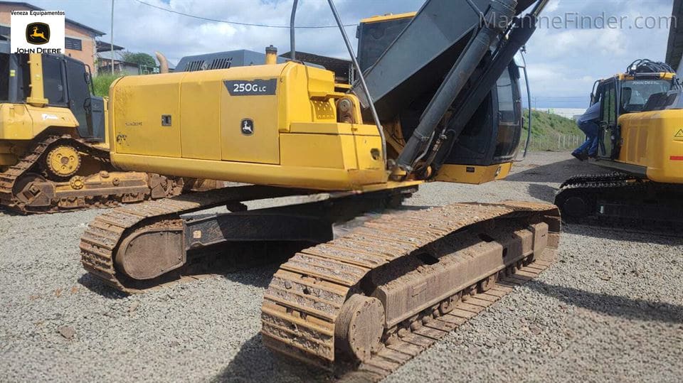 Escavadeira John Deere 250GLC 2021 - Imagem 1