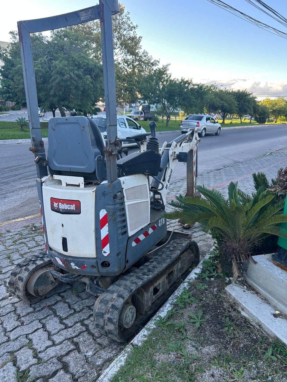 Mini Escavadeira Bobcat 418 2014 - Imagem 5