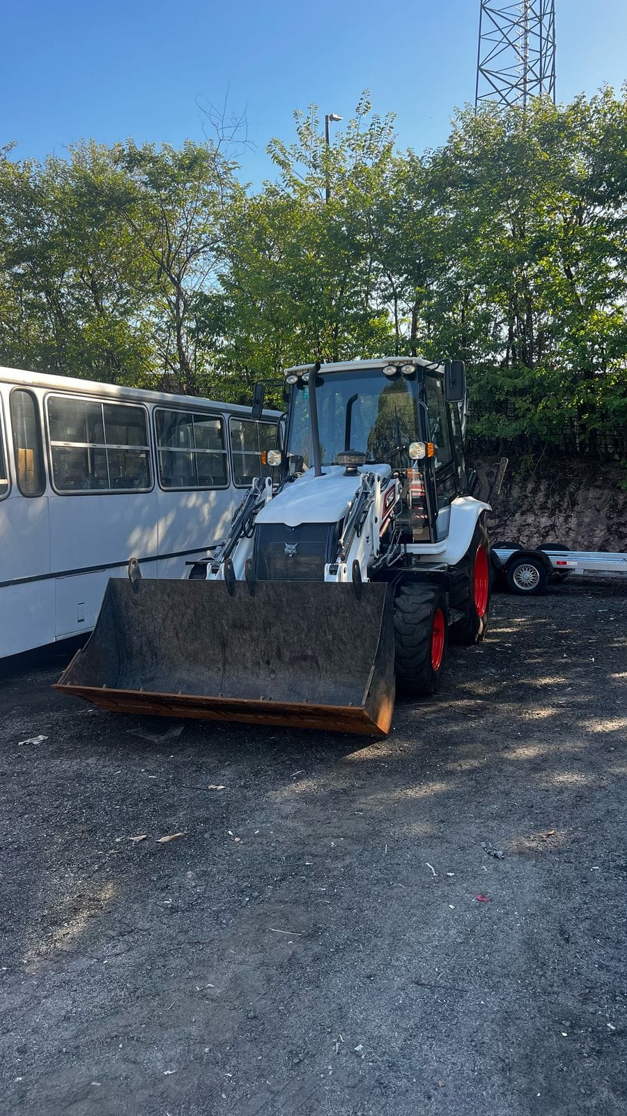 Retroescavadeira Bobcat B760 2024 - Imagem 6