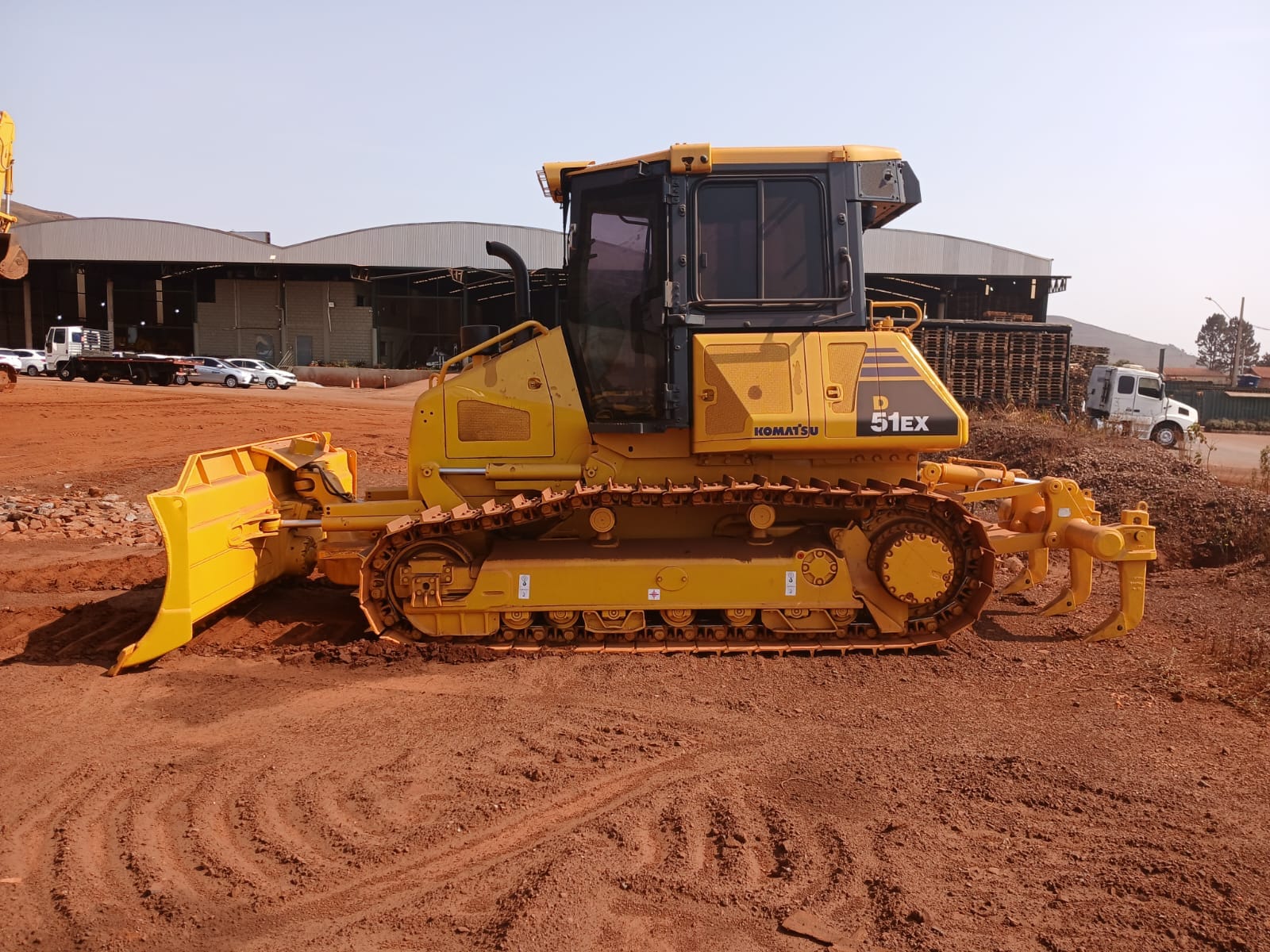 Trator de esteira Komatsu D51 2014 - Imagem 6