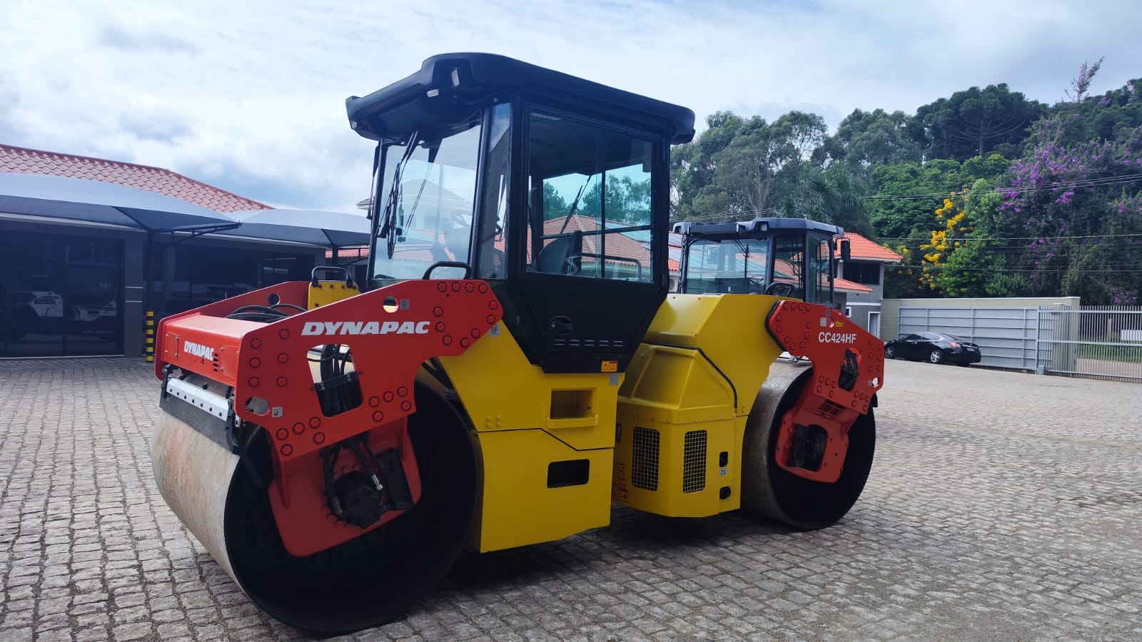 Rolo compactador Dynapac CC242-HF 2011 - Imagem 6
