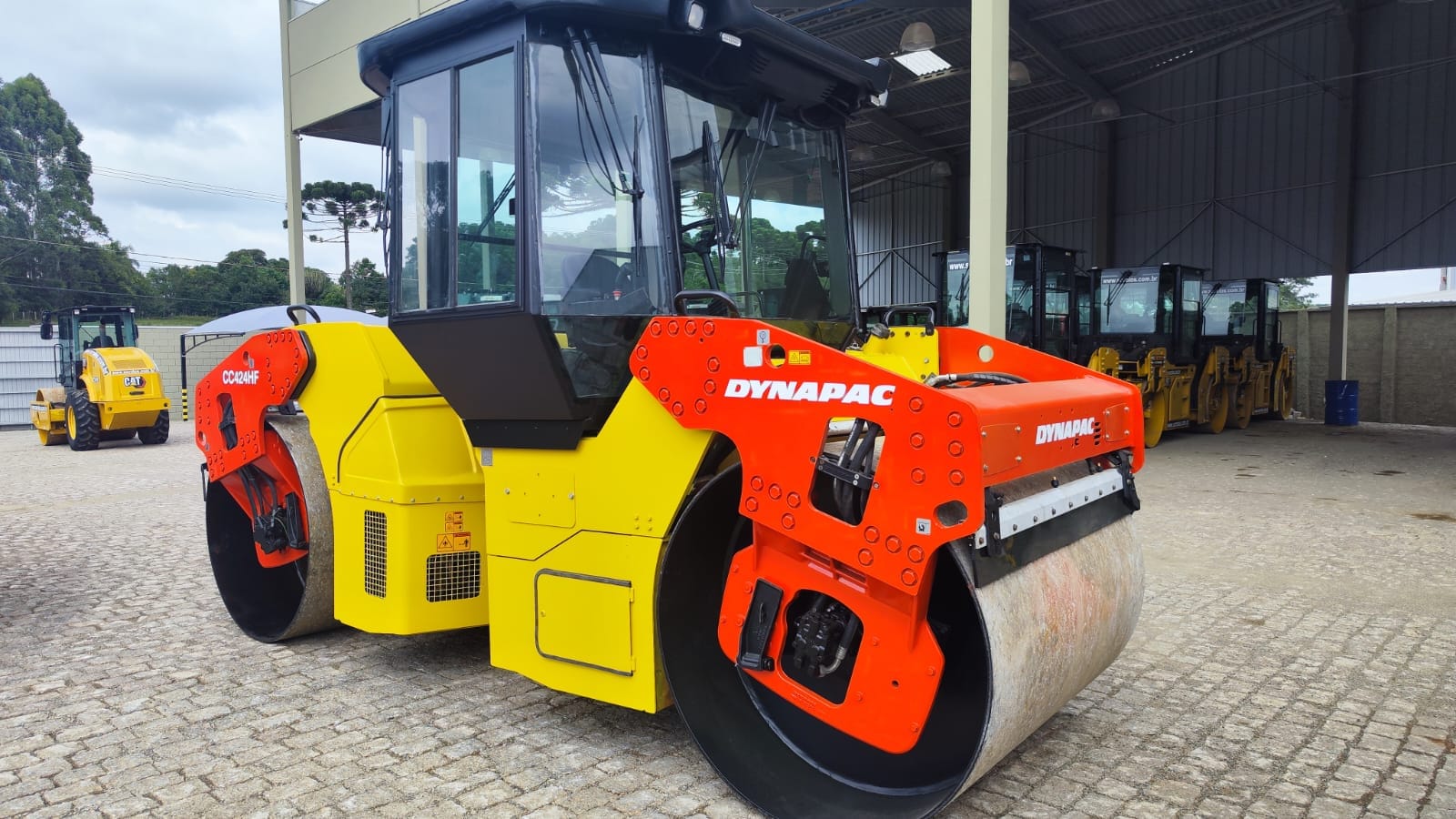 Rolo compactador Dynapac CC242-HF 2011 - Imagem 8